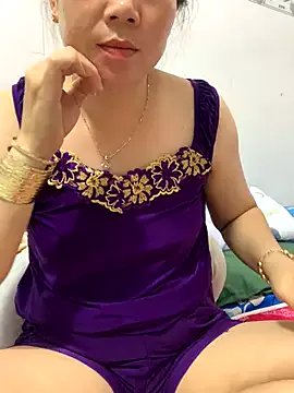 Baby-bigtits on StripChat 