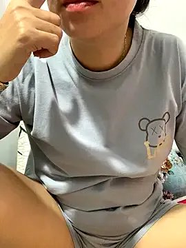 Baby-bigtits on StripChat 