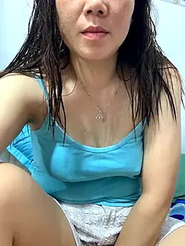 Baby-bigtits on StripChat 