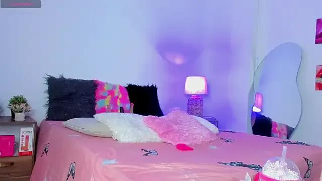 StripChat bell_popperr_  is Freechat  bell_popperr_ — cream on tits and spanking