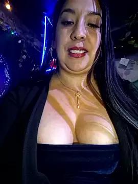 Bella_keny on StripChat 