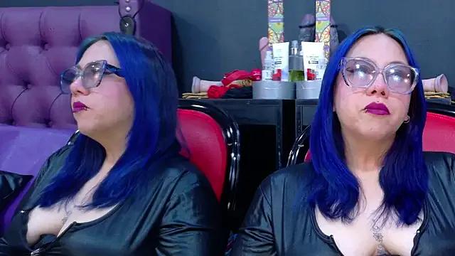 BellaBarness on StripChat 