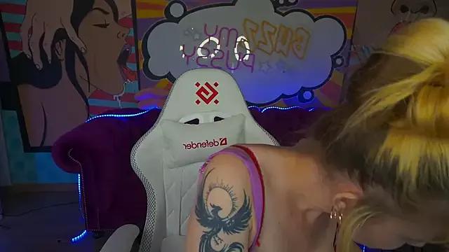 BellaLaPetit on StripChat 