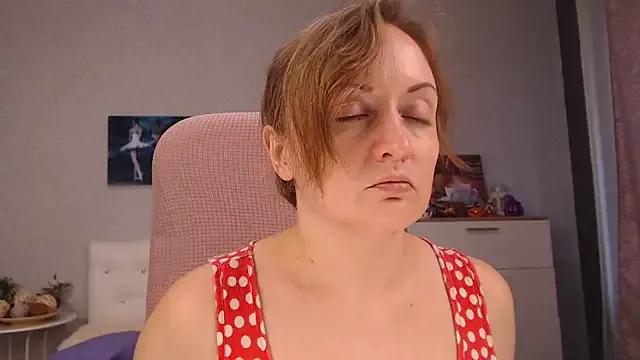 BettyFootFetish — full naked game