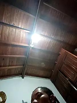 Freechat Bigassmommy_x on StripChat