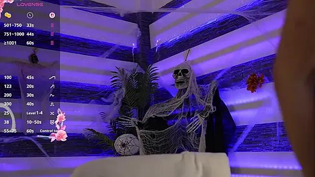 StripChat blondie_muller  is Freechat  blondie_muller — Hey Blondie !!!