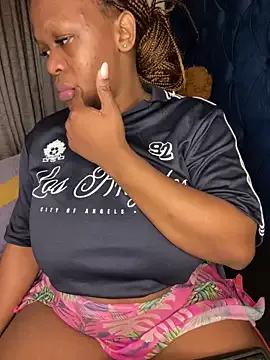 Freechat Boneca25 on StripChat