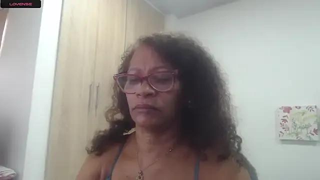 Avatar of BustyMilf_
