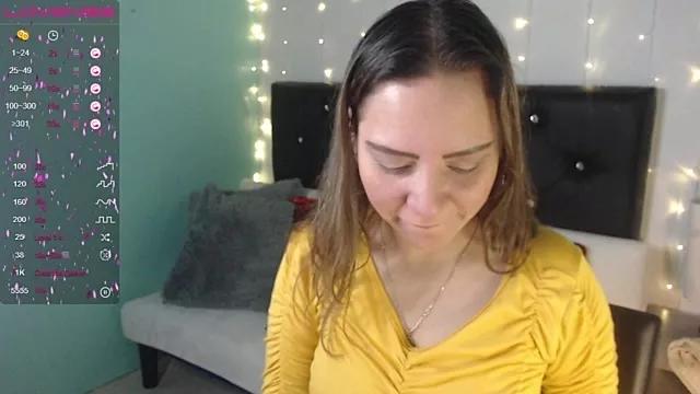 Freechat camila_delarosa on StripChat