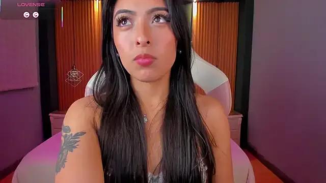 Camila_dupont — play dildo + control lush 2 min