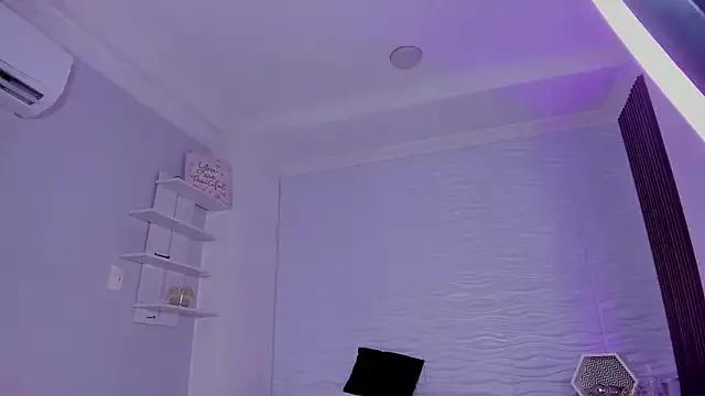 Avatar of CamileHolmes