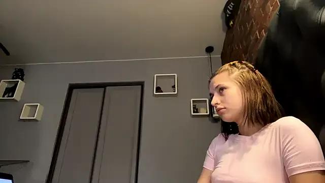 StripChat CarmaDiza  is Freechat  CarmaDiza — air kiss