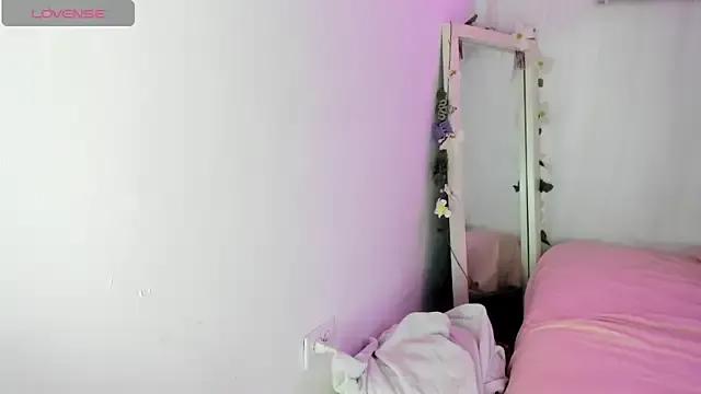 catalina_and_roger on StripChat 