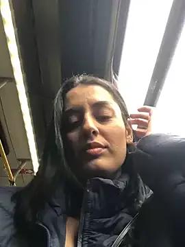 StripChat Catmila94 is Freechat Catmila94 — Siririca na casa da amiga
