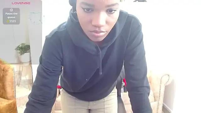 Freechat cattalheya on StripChat