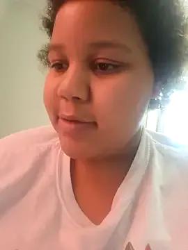 Freechat chocolate_bella on StripChat