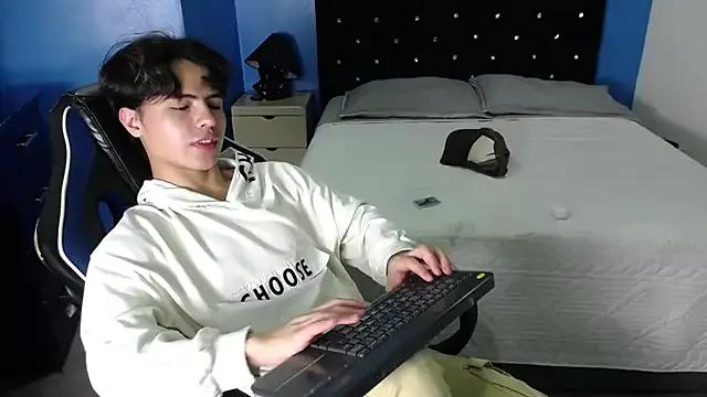 CollinStone on StripChat 