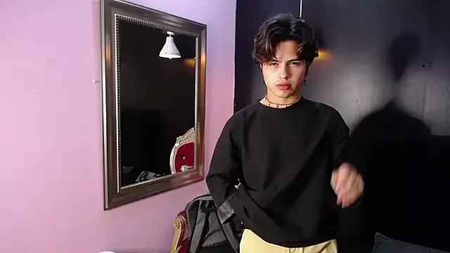 CollinStone on StripChat 