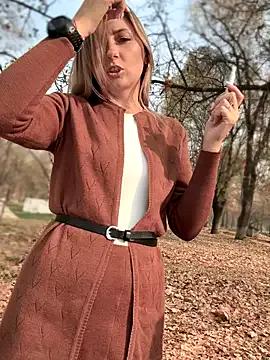 StripChat Crazy-Rosa  is Freechat  Crazy-Rosa — hi let's go playing