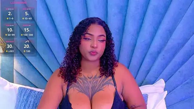 Freechat Cristal-Jonnes on StripChat