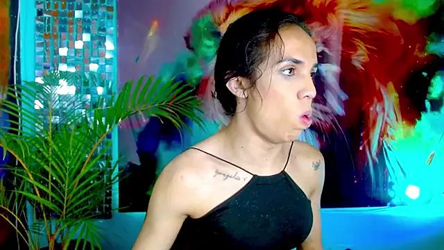 Freechat Cristal_Gem1 on StripChat