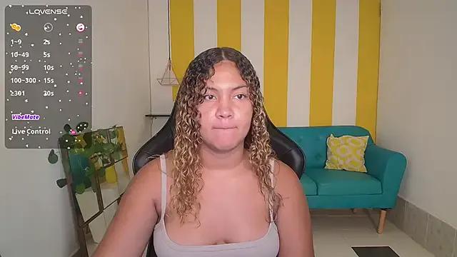 StripChat Cristal_War  is Freechat  Cristal_War — Spank ass