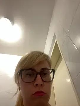 Avatar of Crystal00Girl