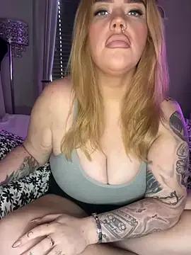 Avatar of CurvyGirlMyla