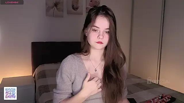 StripChat Dangerouss_Lady  is Freechat  Dangerouss_Lady — arms instead of chest