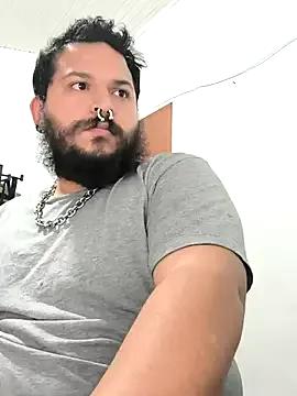 DannyBearrr on StripChat 