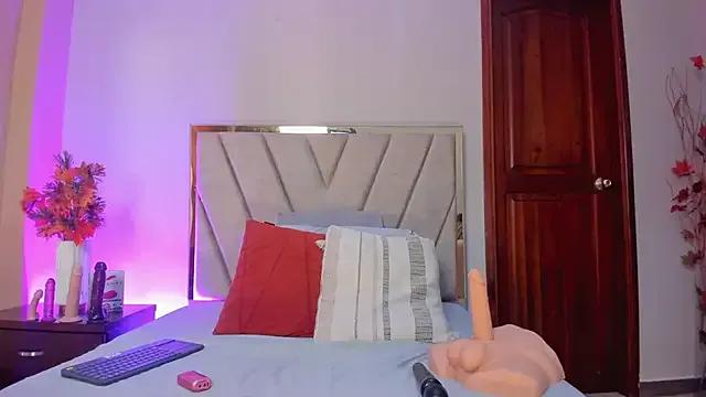 StripChat DaphneBeaumont  is Freechat  DaphneBeaumont — Lush control x 30 minutes + squirt