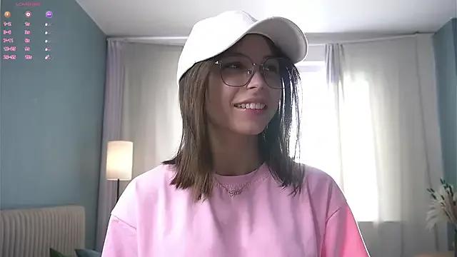 Freechat DarelleFare on StripChat