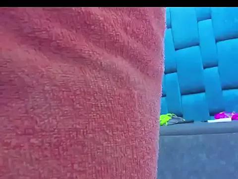 dayanahorny_sex — golden show