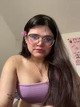 Freechat dayis_butera on StripChat