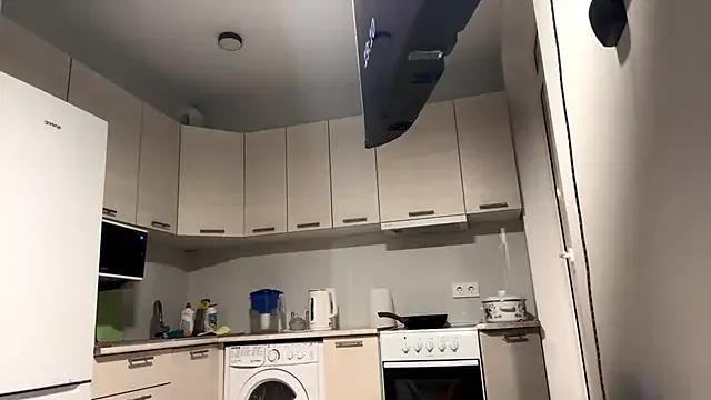 Denni_Spilber — Hands under top, touch my boobs