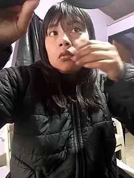 StripChat Dulce_Pettit  is Freechat  Dulce_Pettit — ICE SHOW ON THE BODY