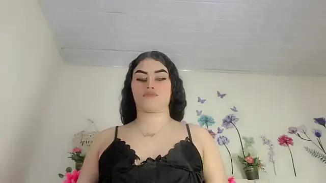 Freechat Eemily_- on StripChat