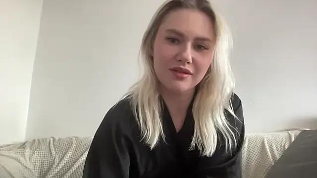 StripChat ElaraLuxxxe  is Freechat  ElaraLuxxxe — make my day brighter