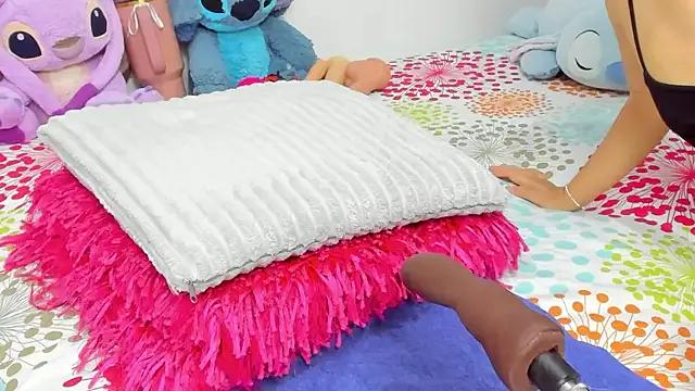 Avatar of Elizabeth_18_