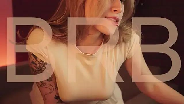 Freechat EllieCutes on StripChat
