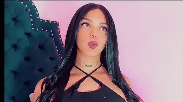 Emmaa_Saenz_ on StripChat 