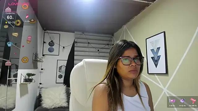 Freechat Enma__clark on StripChat