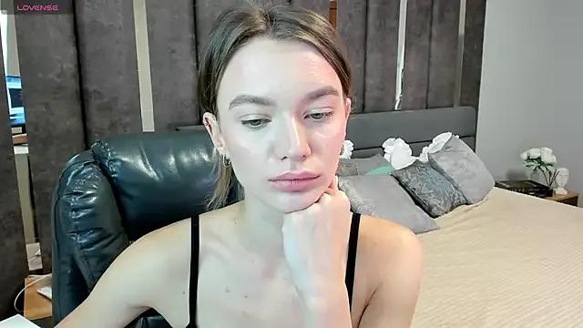 StripChat EvaToniz  is Freechat  EvaToniz — support me, I passed the exam yesterday