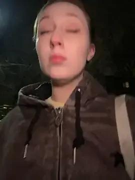 StripChat FroggyAnna is Group FroggyAnna — pants on knees+go out nearly NAKED