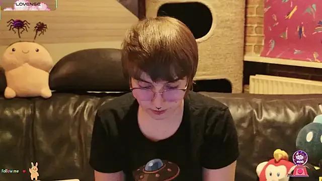 StripChat GamerGirl_Eve is Freechat GamerGirl_Eve — LT gets 2 Videos + 2 Pics ( )*