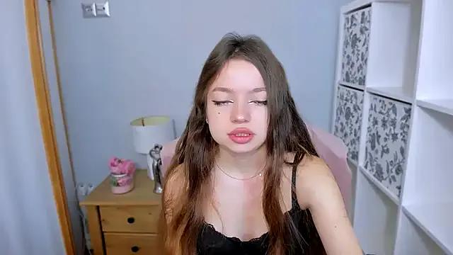 StripChat GraceLips  is Freechat  GraceLips — Freechat on StripChat