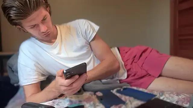 Freechat greekmythics on StripChat