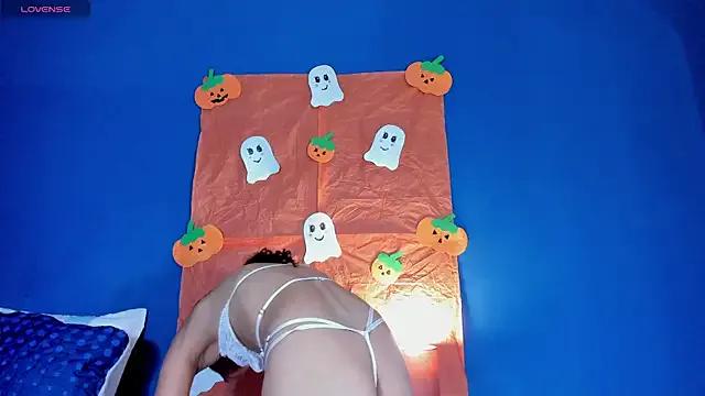 StripChat Grettel_w  is Freechat  Grettel_w — Fingers play ass