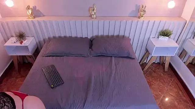 Freechat HannahToons on StripChat
