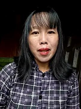 Freechat helenzz on StripChat